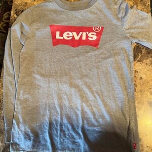 Grey long sleeve levis shirt